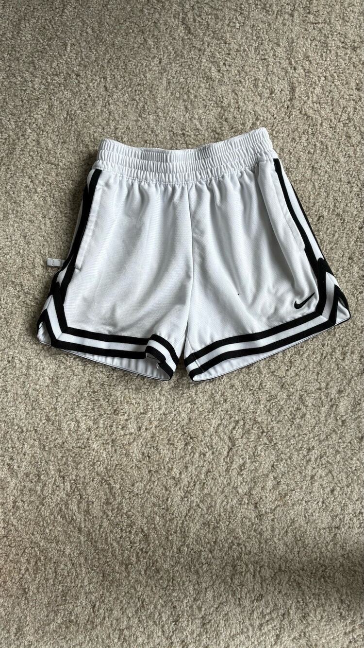 Nike DNA Big Kids' Basketball Shorts Small